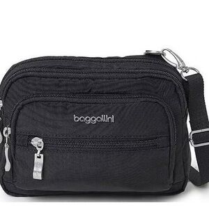 NWT Baggini Cross Body Travel Purse